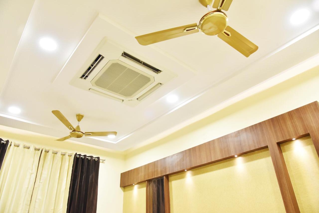 Hotel Amritsar International 2 Min Walk From Amritsar Bus Stand Exteriör bild