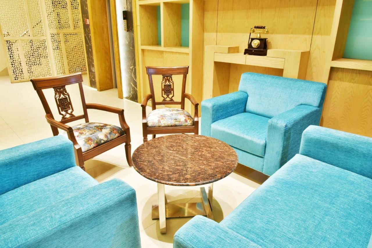 Hotel Amritsar International 2 Min Walk From Amritsar Bus Stand Exteriör bild
