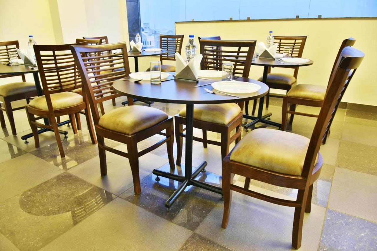 Hotel Amritsar International 2 Min Walk From Amritsar Bus Stand Exteriör bild