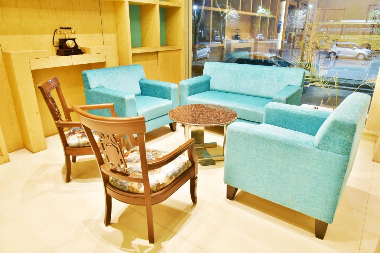 Hotel Amritsar International 2 Min Walk From Amritsar Bus Stand Exteriör bild