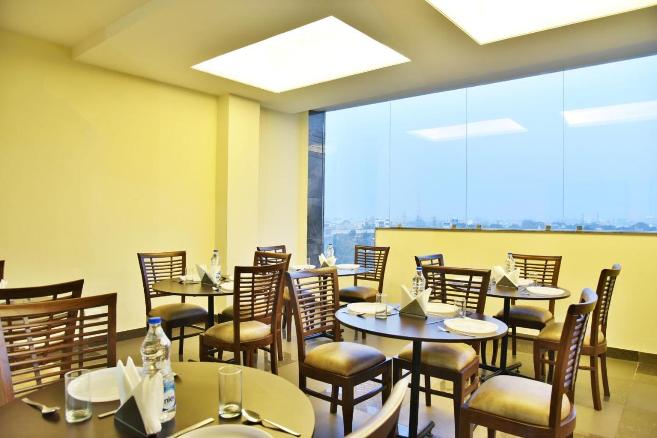 Hotel Amritsar International 2 Min Walk From Amritsar Bus Stand Exteriör bild