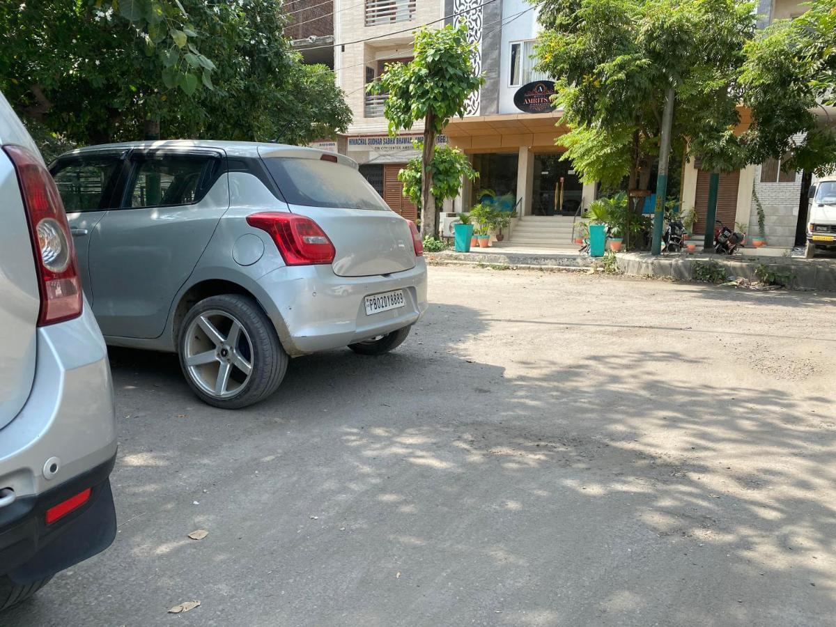 Hotel Amritsar International 2 Min Walk From Amritsar Bus Stand Exteriör bild
