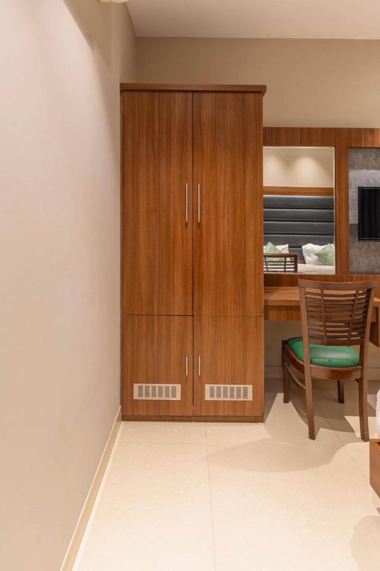 Hotel Amritsar International 2 Min Walk From Amritsar Bus Stand Exteriör bild