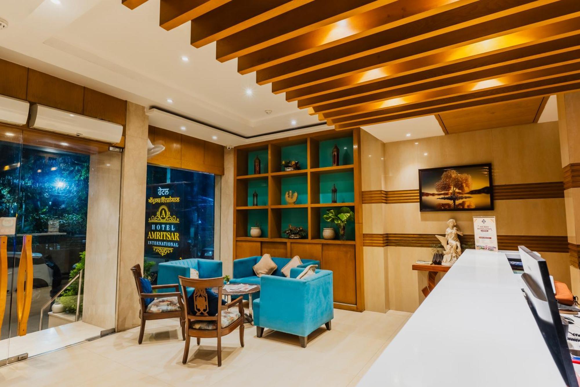 Hotel Amritsar International 2 Min Walk From Amritsar Bus Stand Exteriör bild