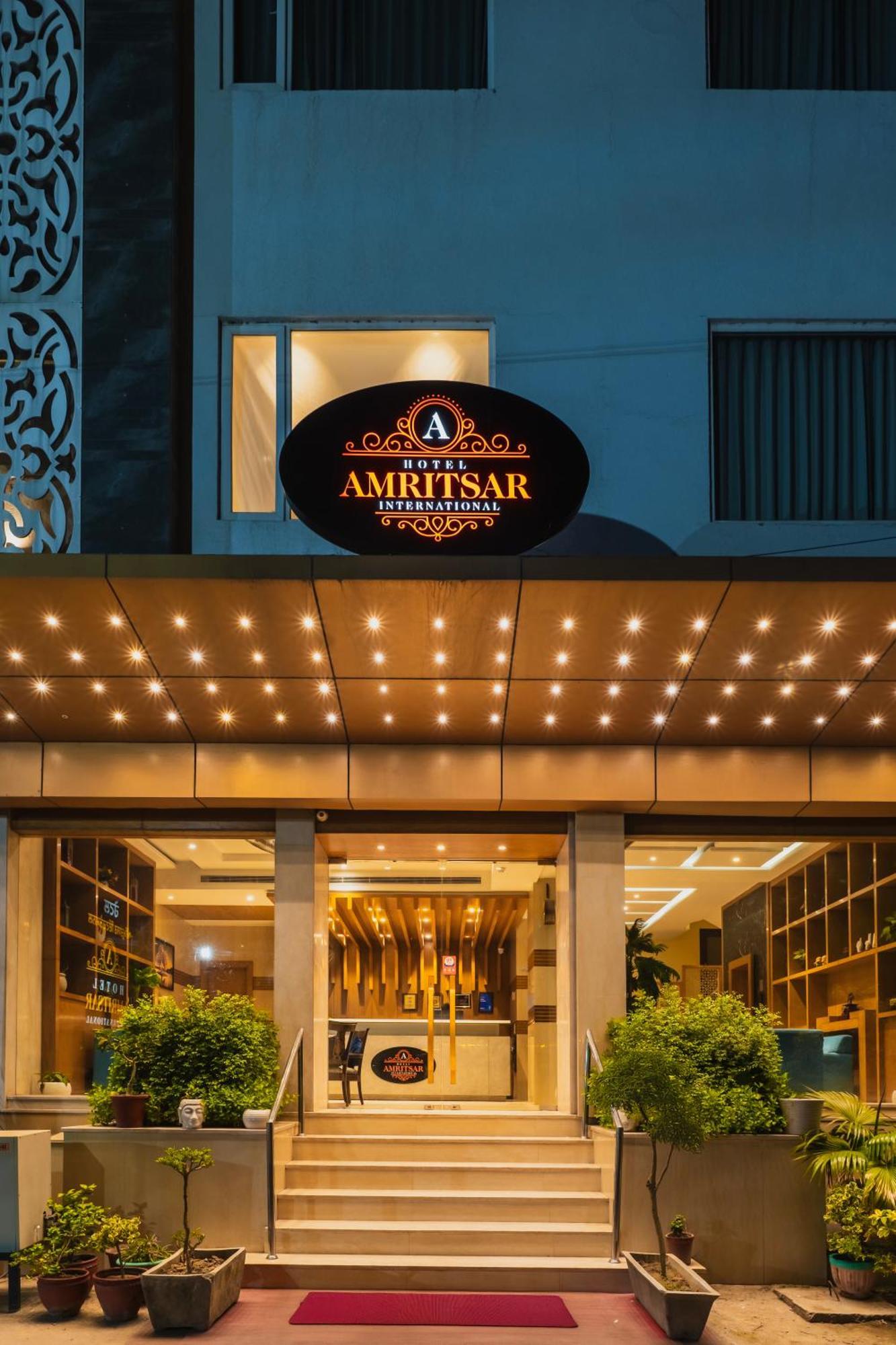 Hotel Amritsar International 2 Min Walk From Amritsar Bus Stand Exteriör bild
